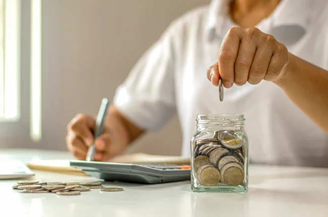 10 Estrategias para Ahorrar Dinero en México este 2025
